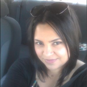 Meet your Posher, Elizabeth